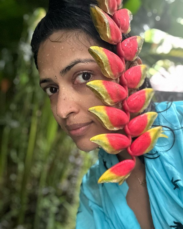 Actress amala paul looks bold and beautiful in this picture-Amalapaul, Amala Paul, Amala Paul Pics Photos,Spicy Hot Pics,Images,High Resolution WallPapers Download