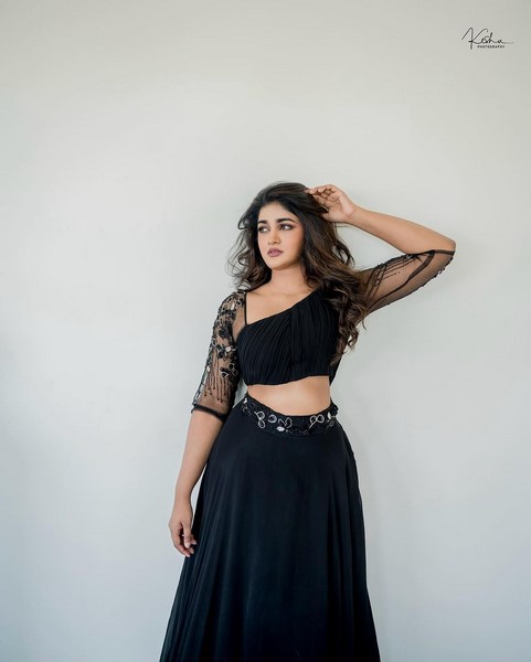Actress dimple hyati stylish looking are too gorgeous-Actressdimple, Filedactress, Dimple Hayathi, Dimplehayathi, Dimple Hayati, Dimplehayati Photos,Spicy Hot Pics,Images,High Resolution WallPapers Download