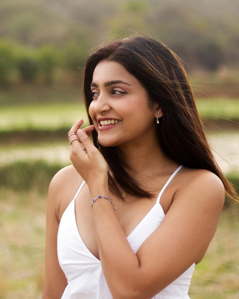 Avantika mishra is an actress with the same beauty-Avantika Mishra, Actressavantika, Avantika, Avantikamishra, Heroinavantika Photos,Spicy Hot Pics,Images,High Resolution WallPapers Download