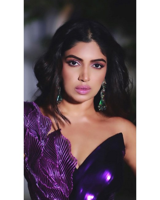 Bollywood beauty actress bhumi pednekar trendy images-Bhumikachawla, Bhumika Chawla Photos,Spicy Hot Pics,Images,High Resolution WallPapers Download