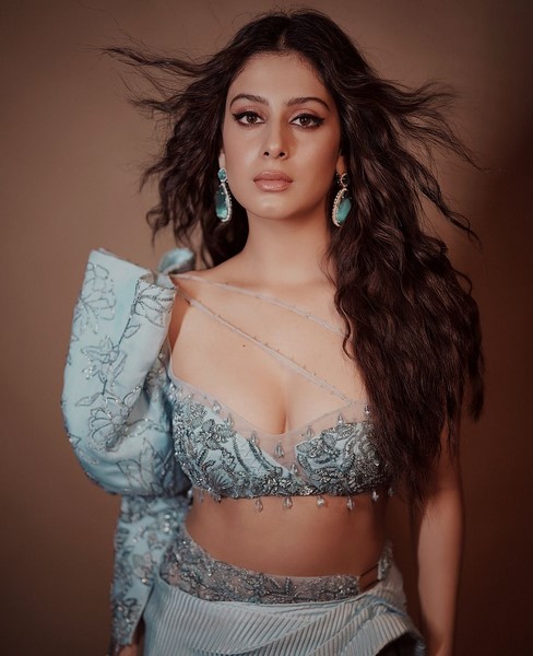 Isha malviyas eye popping beauty photos are doing checkers on the internet-Isha Malviya, Ishamalviya Photos,Spicy Hot Pics,Images,High Resolution WallPapers Download