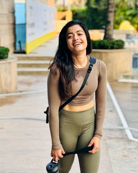 Stunning pictures of actress rashmika mandanna are sweeping the internet-Mandanna, Rashmika Photos,Spicy Hot Pics,Images,High Resolution WallPapers Download