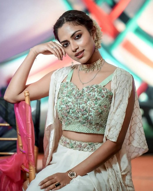 Actress amala paul gorgeous images-Amala Paul, Boillywoodhot, Hotactress, Imagess, Teluguhot Photos,Spicy Hot Pics,Images,High Resolution WallPapers Download