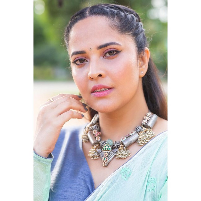 Actress anasuya bharadwaj glamorous images sweeping the internet-Actressanasuya, Anchoranasuya, Teluguactress, Teluguanchor Photos,Spicy Hot Pics,Images,High Resolution WallPapers Download