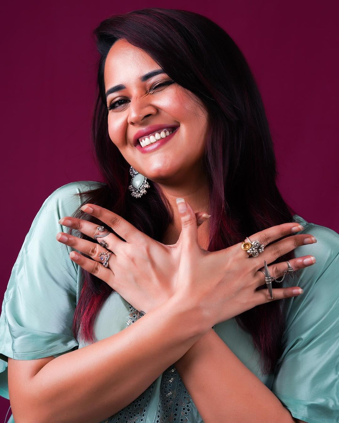 Actress anasuya bharadwaj is attracting the boys with her elegant beauty-Actressanasuya Photos,Spicy Hot Pics,Images,High Resolution WallPapers Download