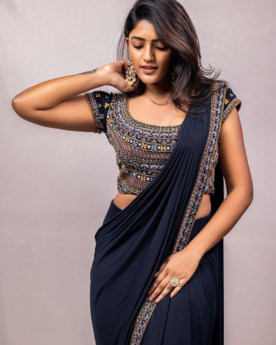 Actress eesha rebba is looking beautiful in this clicks-Actresseesha, Eesha Rebba Photos,Spicy Hot Pics,Images,High Resolution WallPapers Download