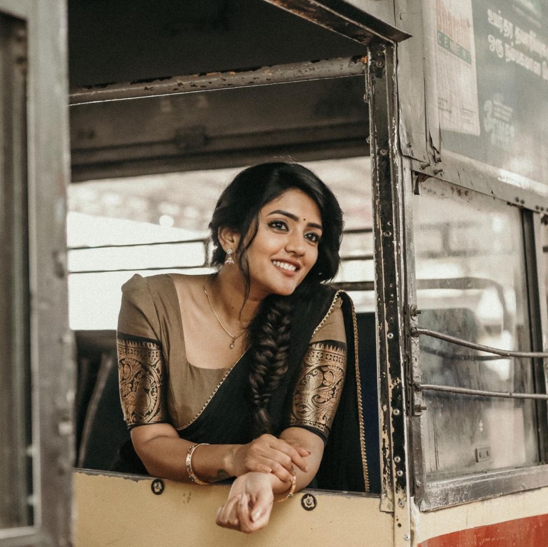 Actress eesha rebba looks pretty and elegant in this pictures-Actresseesha, Eesha Rebba Photos,Spicy Hot Pics,Images,High Resolution WallPapers Download