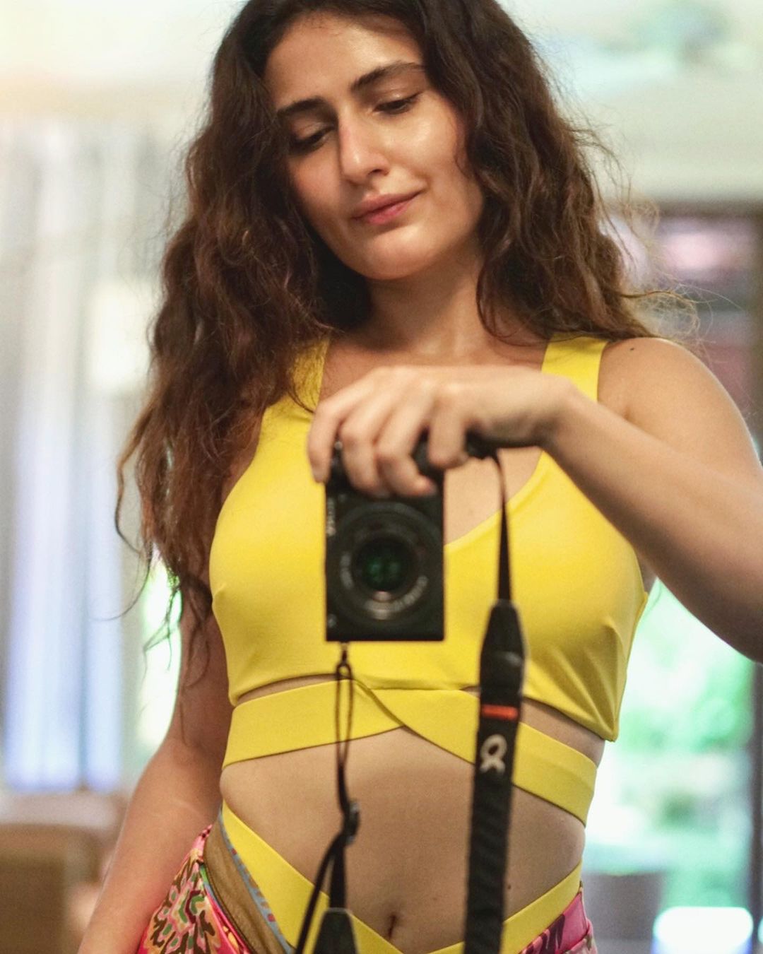 Actress fatima sana shaikh beauty is the next level-Actressfatima Photos,Spicy Hot Pics,Images,High Resolution WallPapers Download