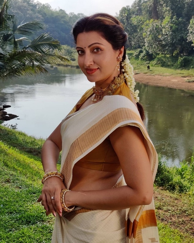 Actress hamsa nandini saree images-Actresshamsa, Hamsa Nandini, Hamsanandini Photos,Spicy Hot Pics,Images,High Resolution WallPapers Download