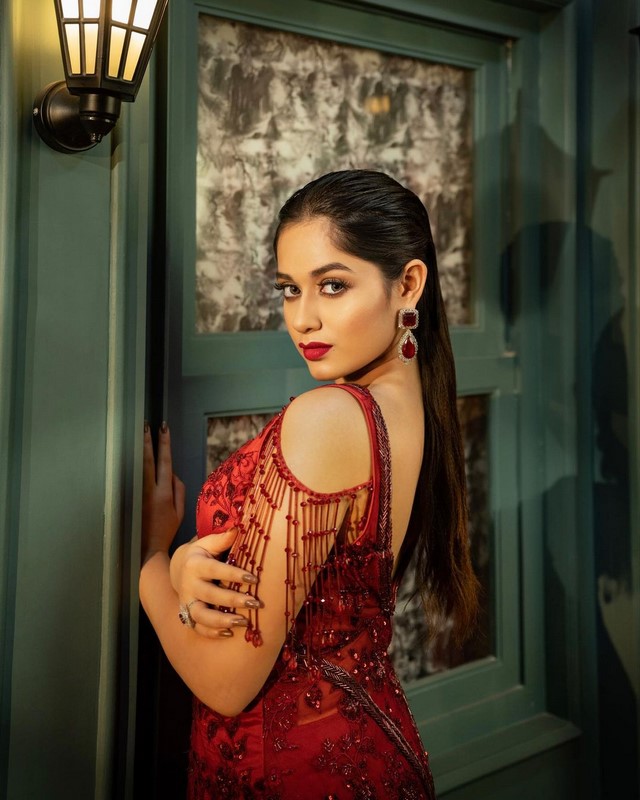 Actress jannat zubair rahmani hot and spicy look images-Actressjannat, Jannatzubair Photos,Spicy Hot Pics,Images,High Resolution WallPapers Download