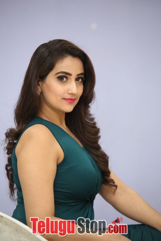 Actress manjusha latest stills- Photos,Spicy Hot Pics,Images,High Resolution WallPapers Download