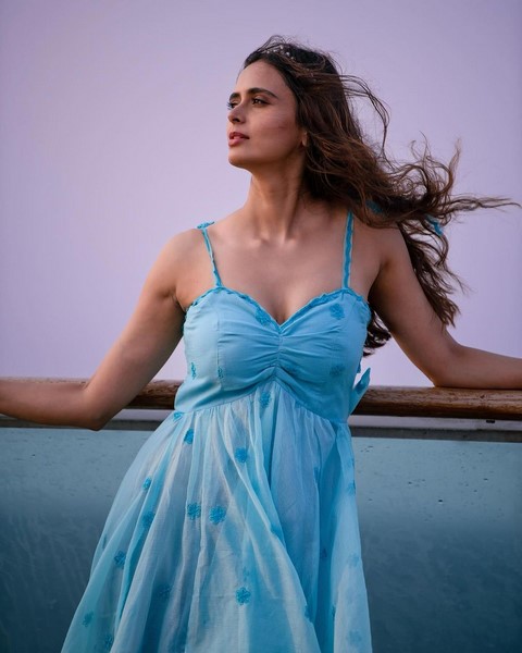 Actress meenakshi dixit gorgeous pictures-Actress, Actressactress, Hotmeenakshi, Meenakshi, Meenakshi Dixit, Meenakshidixit, Sexyactress Photos,Spicy Hot Pics,Images,High Resolution WallPapers Download