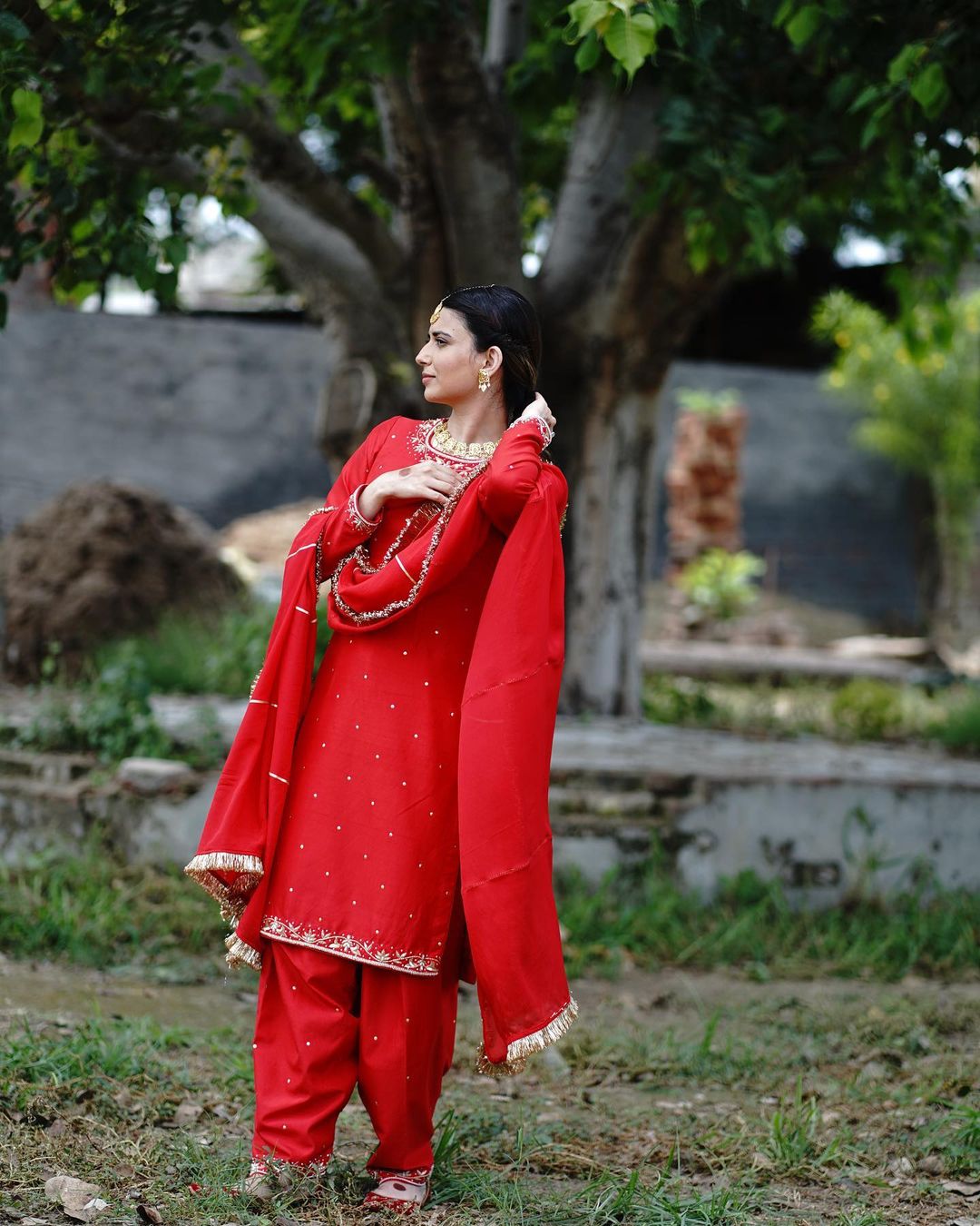 Actress nimrat khaira beautiful clicks-Actressnimrat, Nimrat Khaira Photos,Spicy Hot Pics,Images,High Resolution WallPapers Download