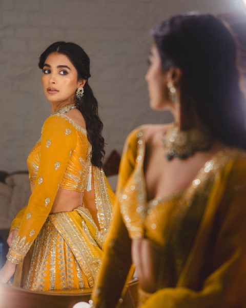 Actress pooja hegde looks cute and gorgeous in this clicks-Actresspooja, Pooja Hegde, Pooja Hegde Hot, Poojahegde Photos,Spicy Hot Pics,Images,High Resolution WallPapers Download