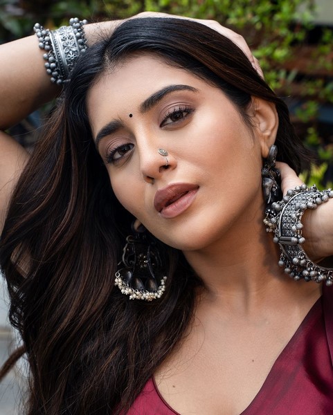 Actress rashi singh maroon saree look images go with viral in internet-Actress, Actressrashi, Indianactress, Raashi Singh, Rashi Singh, Rashisingh Photos,Spicy Hot Pics,Images,High Resolution WallPapers Download