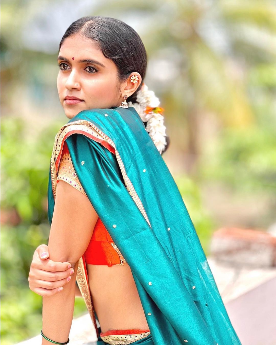 Actress rinku mahadeo rajguru stylish candid clicks-Rinkumahadeo Photos,Spicy Hot Pics,Images,High Resolution WallPapers Download