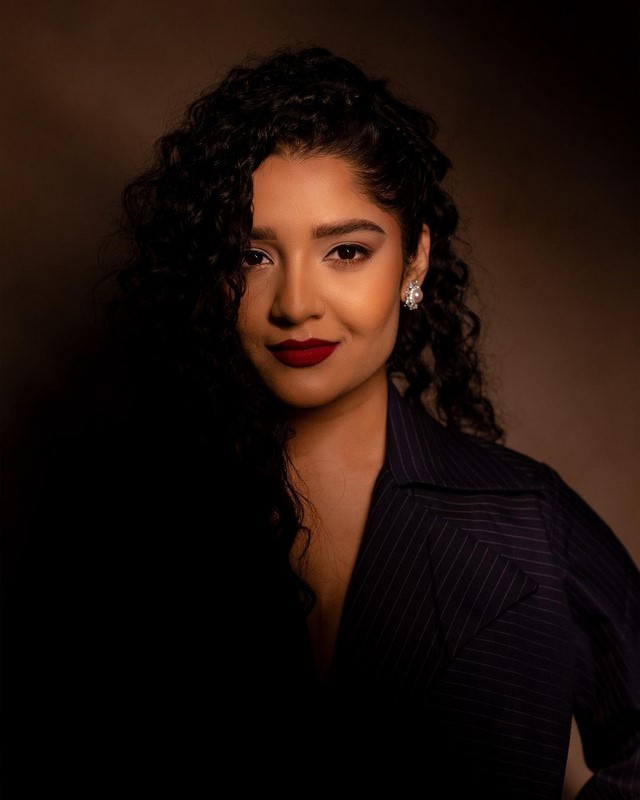 Actress ritika singh spells magic with her beautiful stills-Ritikasingh, Ritika Singh Photos,Spicy Hot Pics,Images,High Resolution WallPapers Download