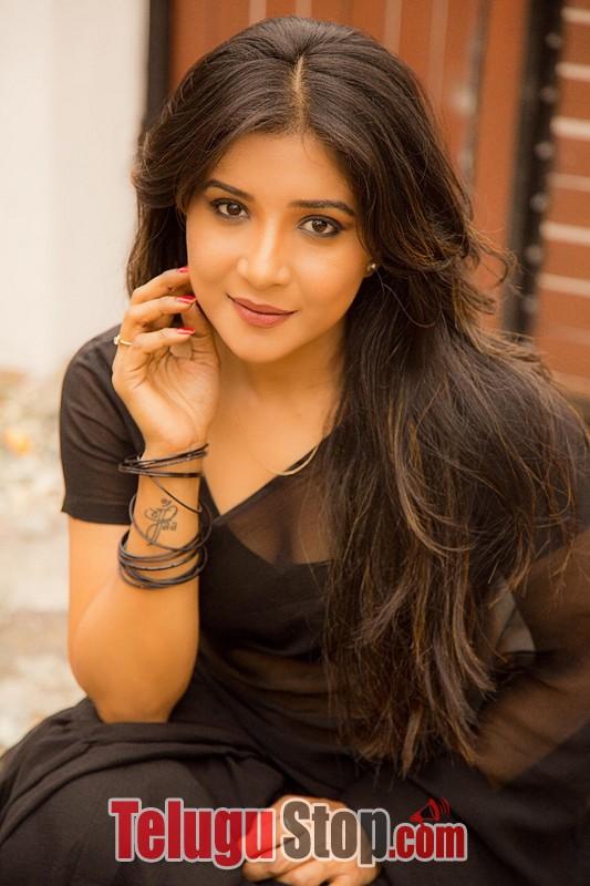 Actress sakshi agarwala latest stills- Photos,Spicy Hot Pics,Images,High Resolution WallPapers Download