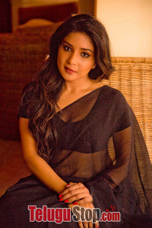 Actress sakshi agarwala latest stills- Photos,Spicy Hot Pics,Images,High Resolution WallPapers Download