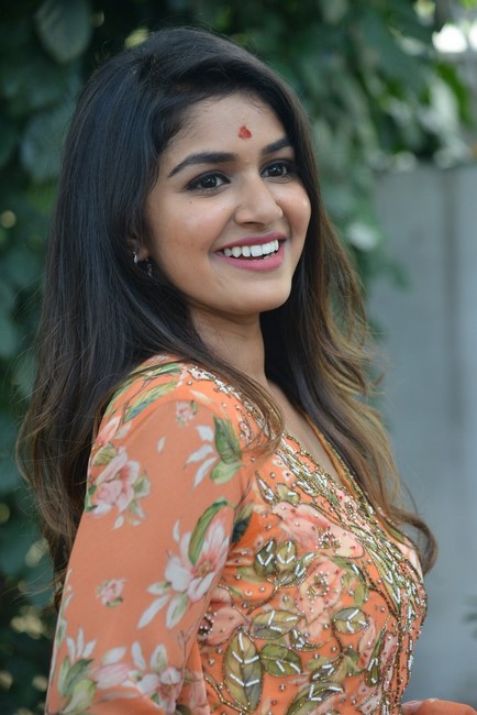 Actress sanjana anand photoshoot-Sanjana Anand, Sanjanaanand Photos,Spicy Hot Pics,Images,High Resolution WallPapers Download