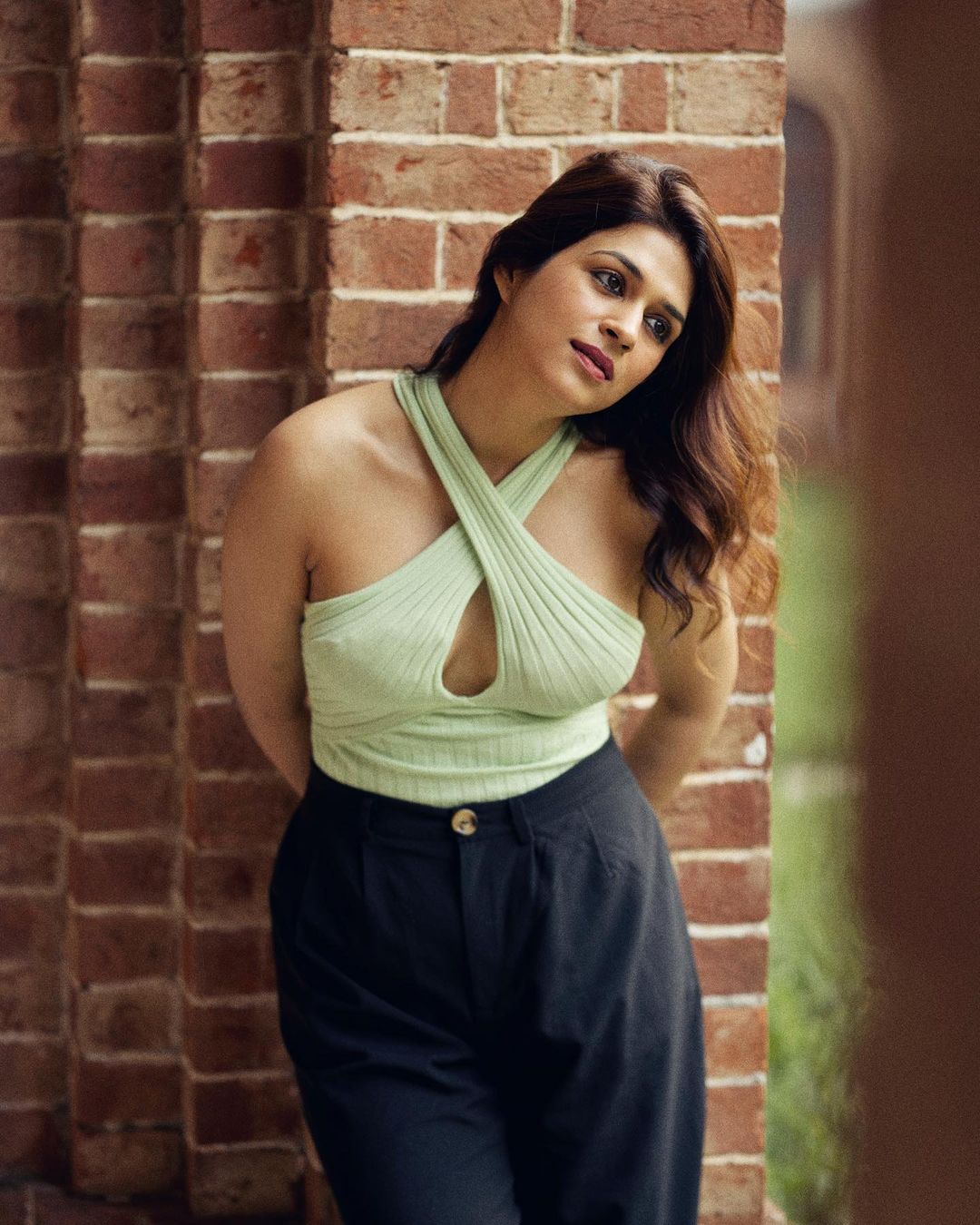 Actress shraddha das is stealing the hearts of guys in this look-Actressshraddha, Shraddha Das Photos,Spicy Hot Pics,Images,High Resolution WallPapers Download