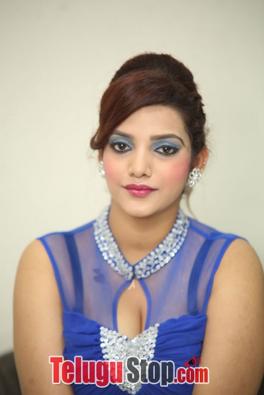 Actress sk attiya hot stills gallery- Photos,Spicy Hot Pics,Images,High Resolution WallPapers Download