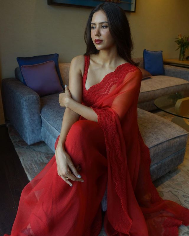 Actress sonam bajwa is slaying with a cute look in a red saree-Sonambajwa, Sonam Bajwa Hot, Sonam Bajwa Photos,Spicy Hot Pics,Images,High Resolution WallPapers Download