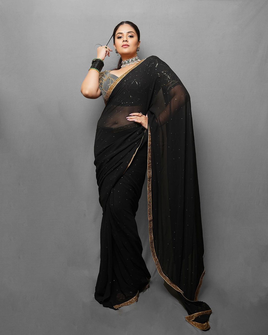 Actress sreemukhi looks amazing in this black saree-@actresssreemukhi, Crazyuncles, Raamulamma, Sreemukhi, Sreemukhi Hot Photos,Spicy Hot Pics,Images,High Resolution WallPapers Download