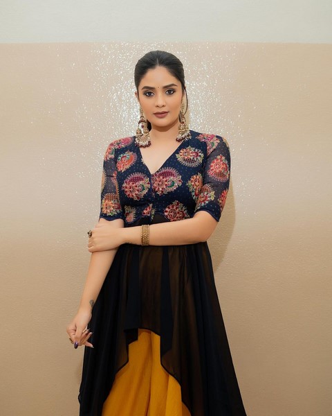 Actress sreemukhi looks beautiful in these images-Anchorsreemukhi, Sreemukhi, Sreemukhi Dance, Sreemukhi Hd, Sreemukhi Hot, Sreemukhilatest Photos,Spicy Hot Pics,Images,High Resolution WallPapers Download
