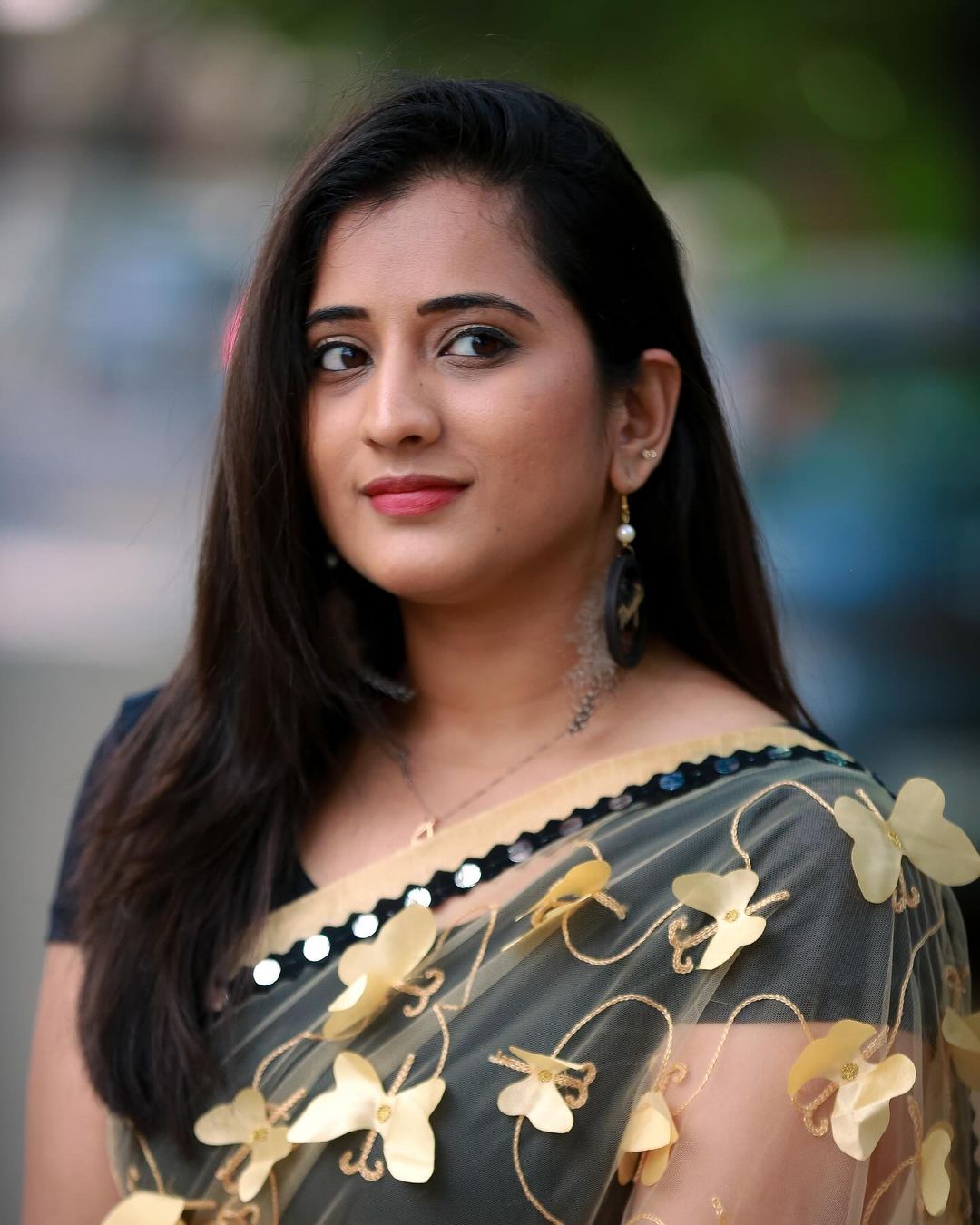 Actress viraajita is charming the youth with her beauty-Viraajita Photos,Spicy Hot Pics,Images,High Resolution WallPapers Download
