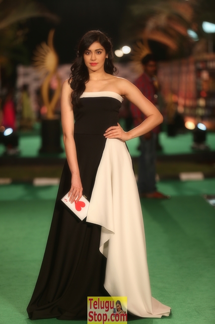 Adah sharma at iifa utsavam 2016- Photos,Spicy Hot Pics,Images,High Resolution WallPapers Download