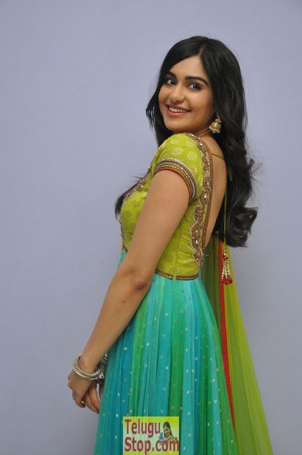 Adah sharma stills 3- Photos,Spicy Hot Pics,Images,High Resolution WallPapers Download