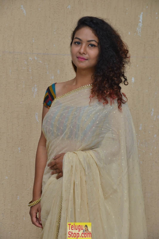 Aditi myakal new stills- Photos,Spicy Hot Pics,Images,High Resolution WallPapers Download