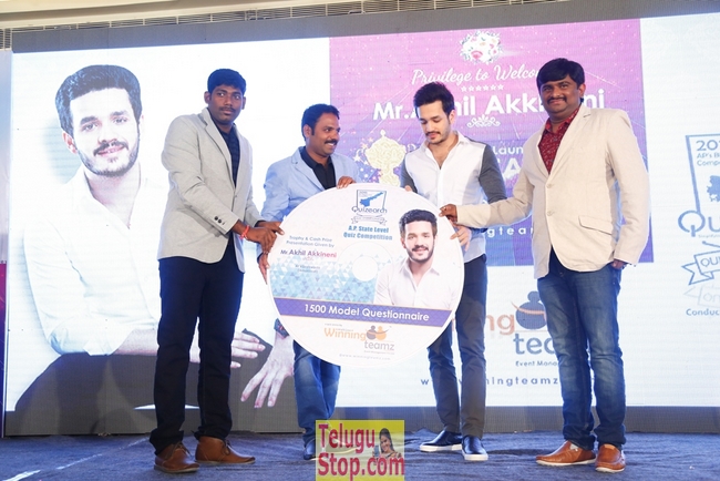 Akhil at quizearch trophy launch- Photos,Spicy Hot Pics,Images,High Resolution WallPapers Download