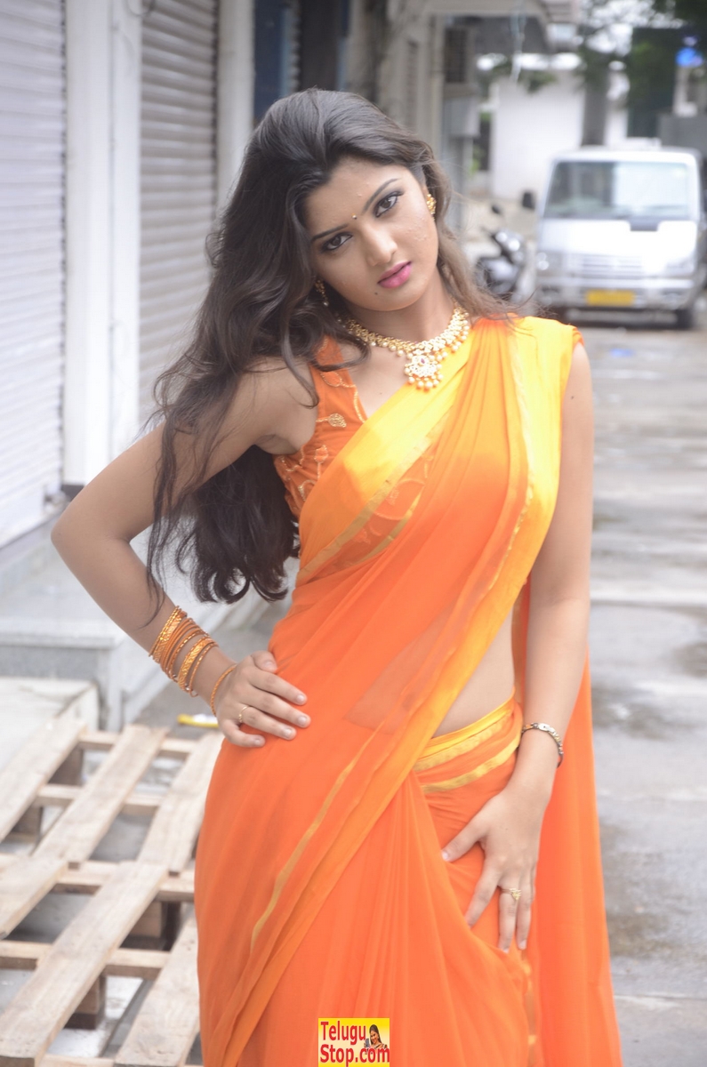 Akishitha stills- Photos,Spicy Hot Pics,Images,High Resolution WallPapers Download