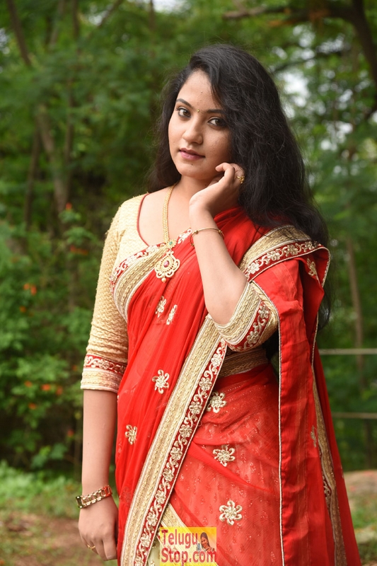 Akshara new stills- Photos,Spicy Hot Pics,Images,High Resolution WallPapers Download