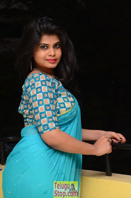 Alekhya latest stills 5- Photos,Spicy Hot Pics,Images,High Resolution WallPapers Download