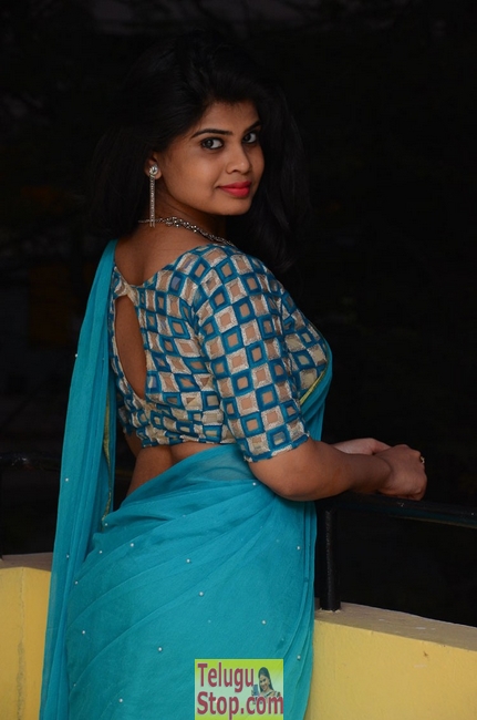 Alekhya latest stills 5- Photos,Spicy Hot Pics,Images,High Resolution WallPapers Download