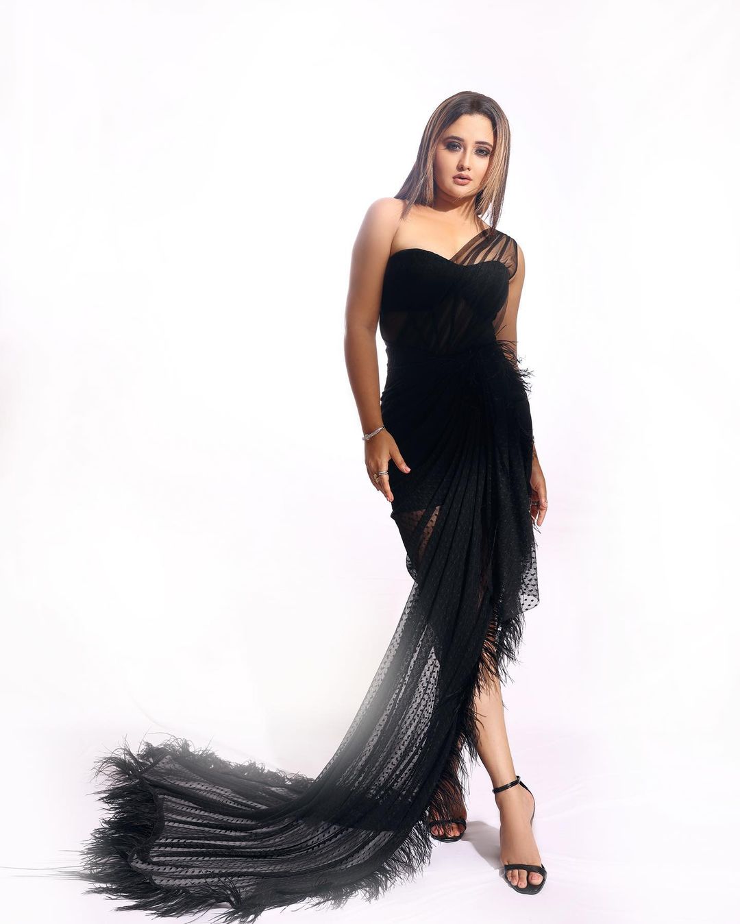 Amazing pictures of beautiful actress rashami desai-Actressrashami, Rashami Desai, Rashamidesai Photos,Spicy Hot Pics,Images,High Resolution WallPapers Download