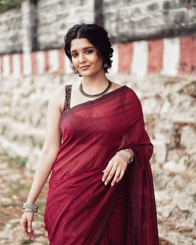 Amazing pictures of beautiful actress ritika singh-Ritikasingh, Ritika Singh Photos,Spicy Hot Pics,Images,High Resolution WallPapers Download