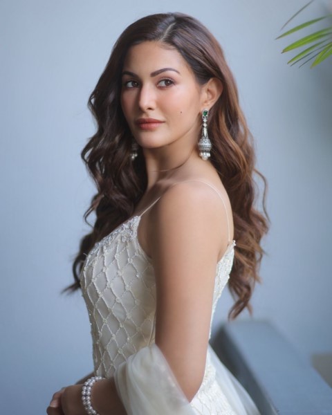 Amyra dastur who screams with her beautiful beauty-Actressamyra, Amyra Dastur, Amyradastur, Aneganactress Photos,Spicy Hot Pics,Images,High Resolution WallPapers Download