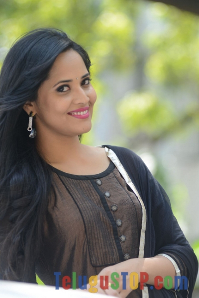 Anasuya new pics- Photos,Spicy Hot Pics,Images,High Resolution WallPapers Download