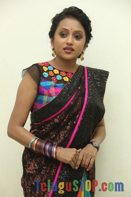 Anchor suma stills- Photos,Spicy Hot Pics,Images,High Resolution WallPapers Download