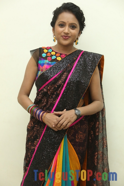 Anchor suma stills- Photos,Spicy Hot Pics,Images,High Resolution WallPapers Download