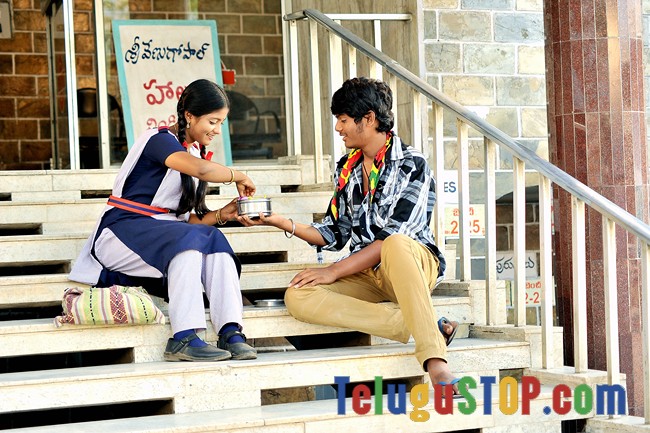 Andhra pori movie new stills 2- Photos,Spicy Hot Pics,Images,High Resolution WallPapers Download