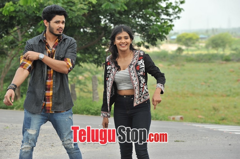 Angel telugu movie stills- Photos,Spicy Hot Pics,Images,High Resolution WallPapers Download