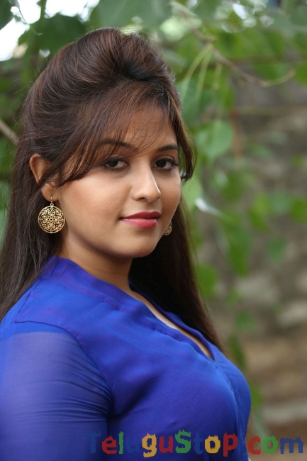 Anjali latest pics- Photos,Spicy Hot Pics,Images,High Resolution WallPapers Download