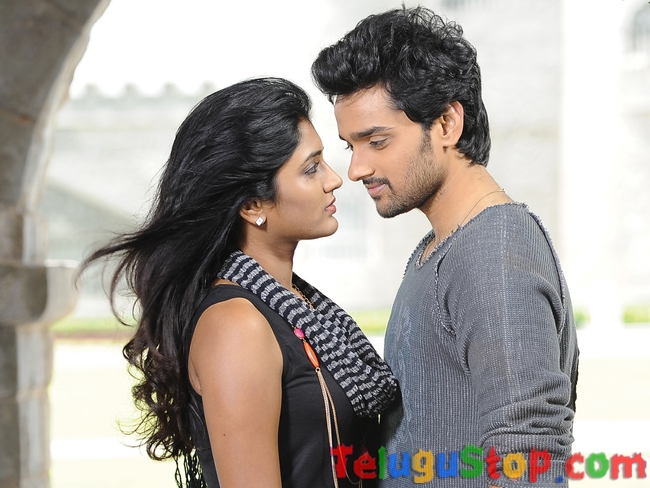 Antakumundu aa taruvata movie latest stills- Photos,Spicy Hot Pics,Images,High Resolution WallPapers Download