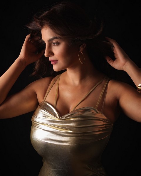Anveshi jain is teasing cyberspace with her alluring photos-Actressanveshi, Anveshi, Anveshi Jain, Anveshijain Photos,Spicy Hot Pics,Images,High Resolution WallPapers Download