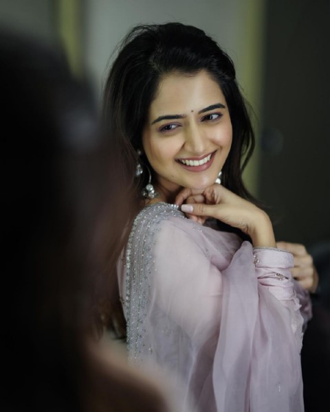 Ashika ranganath laterst and beautiful images-Actressashika, Ashikaranganath, Indianactress Photos,Spicy Hot Pics,Images,High Resolution WallPapers Download